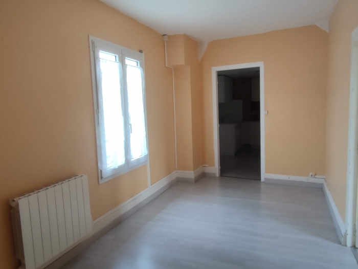 Location Appartement ancien 3 pièces Sainte-Menehould (51800) - centre ville