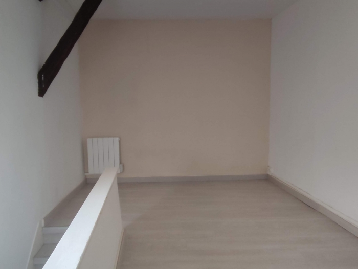 Location Appartement ancien 3 pièces Sainte-Menehould (51800) - centre ville