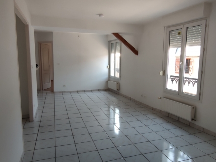 Location Appartement  pièces Sainte-Menehould (51800)