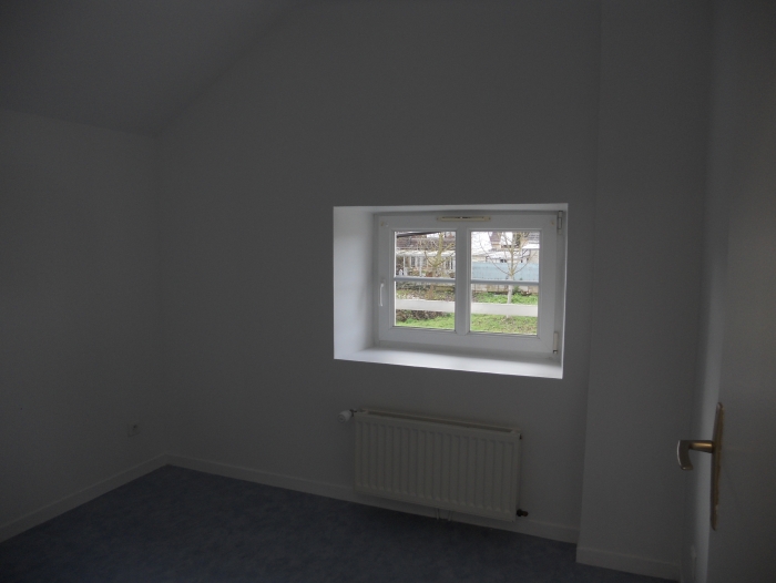 Location Appartement 4 pièces Fagnières (51510) - QUARTIER CALME proche commerces