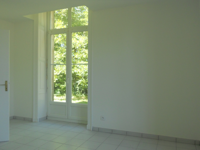 Location Appartement avec terrasse 4 pièces Fagnières (51510) - 5 rue Général Leclerc